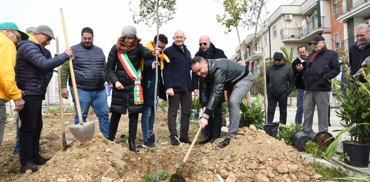 Da Spinazzola l’adesione all’iniziativa BancaBosco
