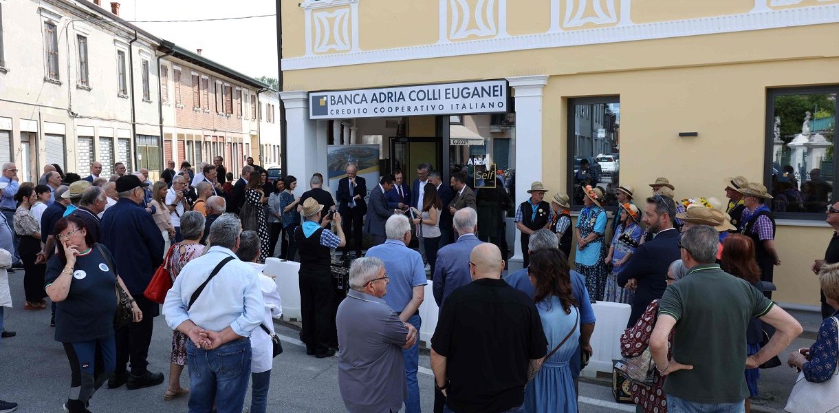 Banca Adria Colli Euganei. Più servizi nella rinnovata filiale di Bottrighe