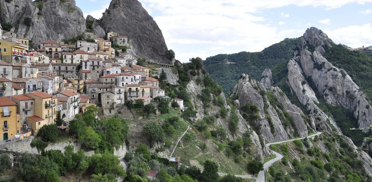 BCC Basilicata. Inaugurato il Parco Letterario dedicato al poeta Michele Parrella