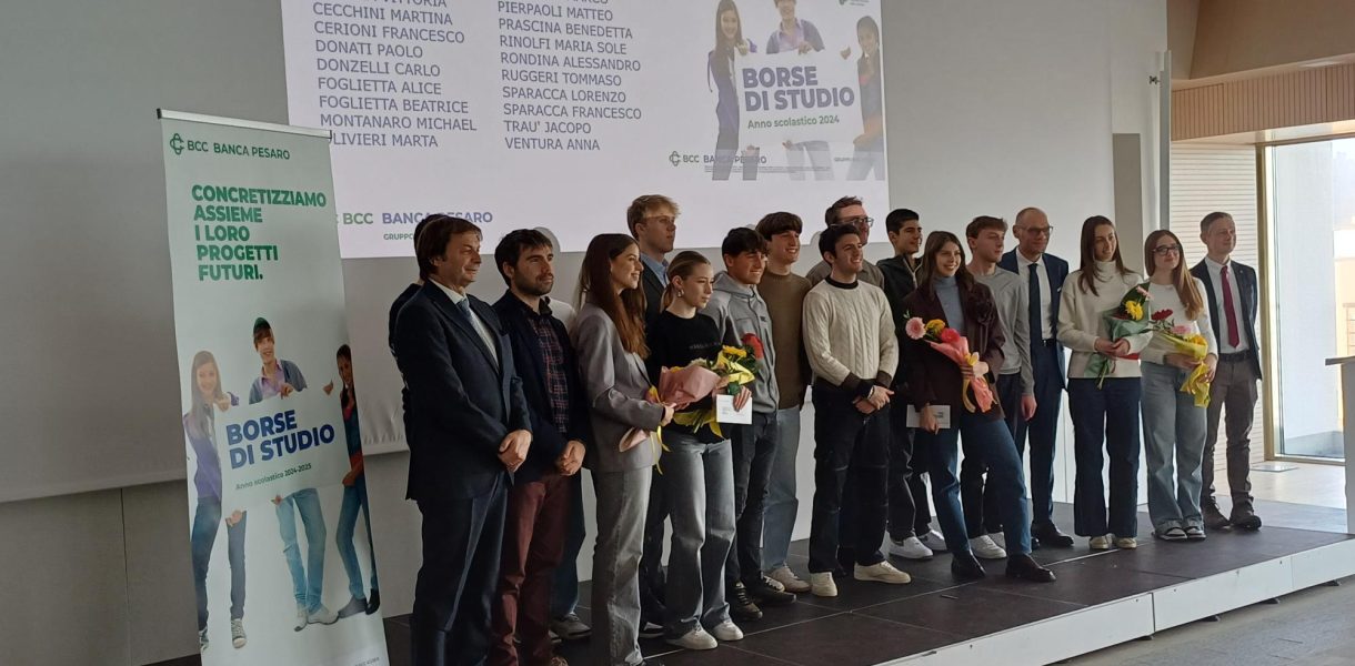 Banca di Pesaro. Grande successo per la prima edizione delle borse di studio